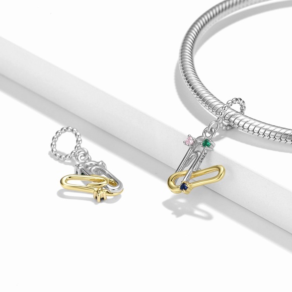 Creative Paperclip Pendant - Picture 3 of 4